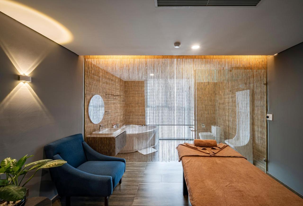 Muong Thanh Luxury Saigon Hotel Ciudad Ho Chi Minh  Exterior foto